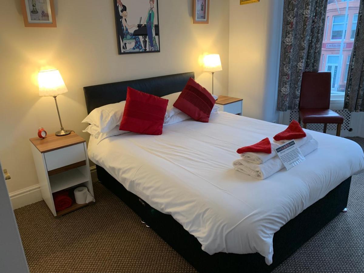 Scarlets Hotel - Blackpool — Photos 2